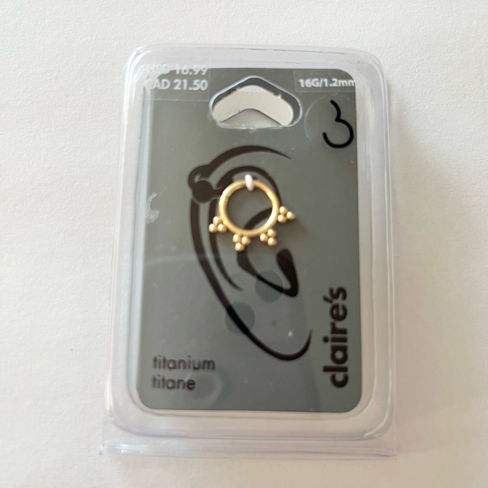 Claire's Gold Titanium Earring